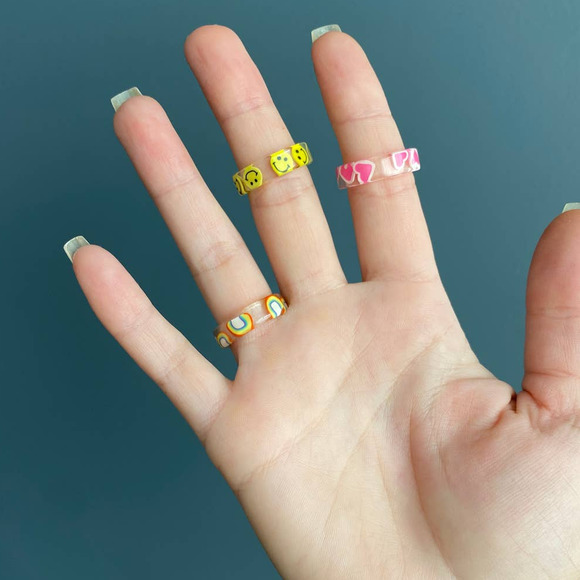 Y2k acrylic chunky emoji rings - Picture 4 of 8